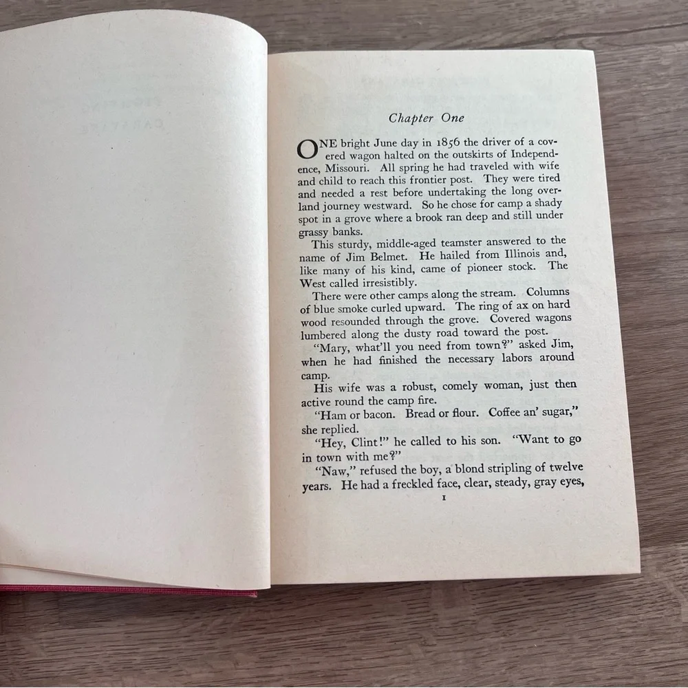 Vintage 1929 Book “FIGHTING CARAVANS” By ZANE GREY‎